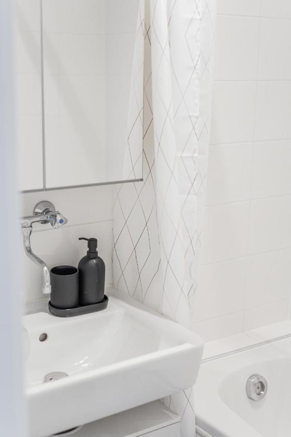 וינה Homely Apartment - 10 Minutes To Stephansplatz מראה חיצוני תמונה